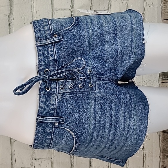 PacSun Stretch Low Rise Raw Hem Denim Shorts in Light Blue - NWT - Picture 3 of 16